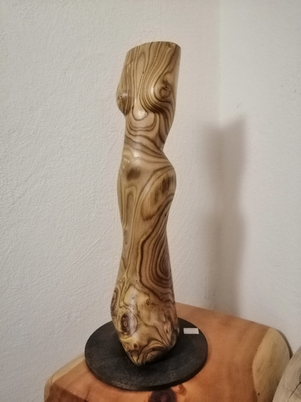 Johanna Tschabitscher, Skulptur Essigbaum, Höhe 60 cm,